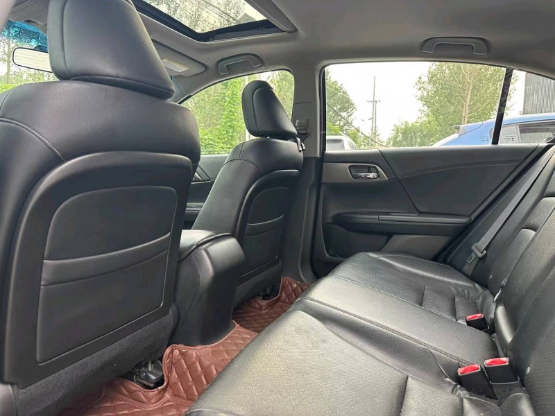 徐州14年本田雅阁3