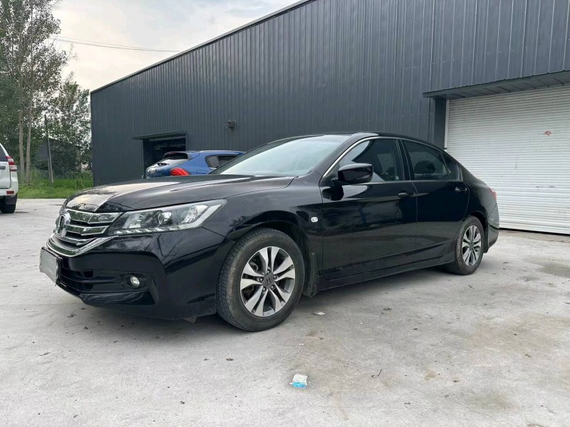 徐州14年本田雅阁5