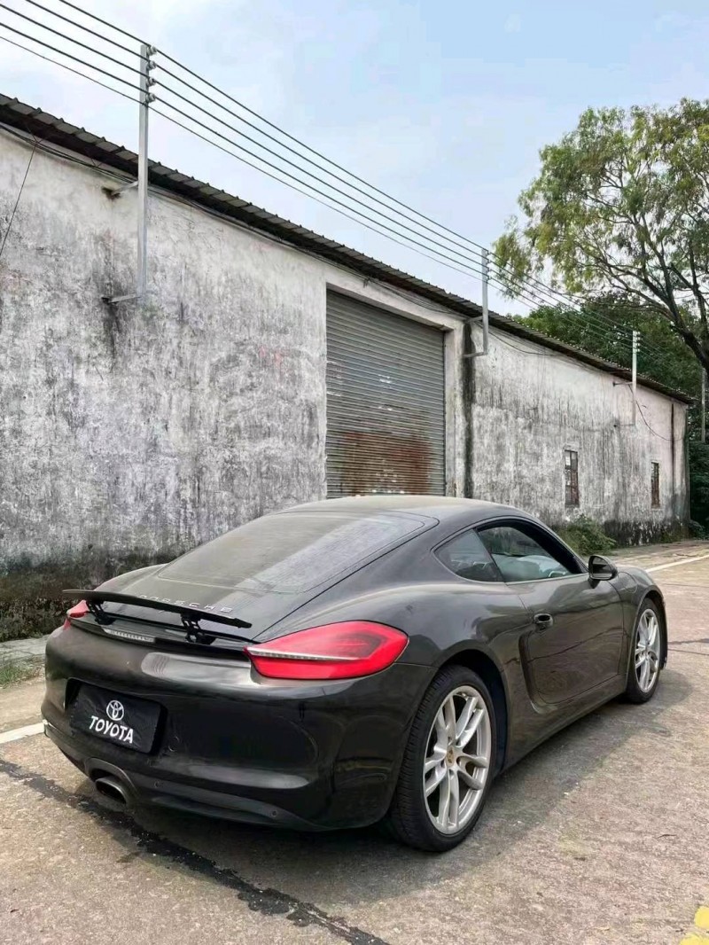 汕头15年保时捷卡曼3