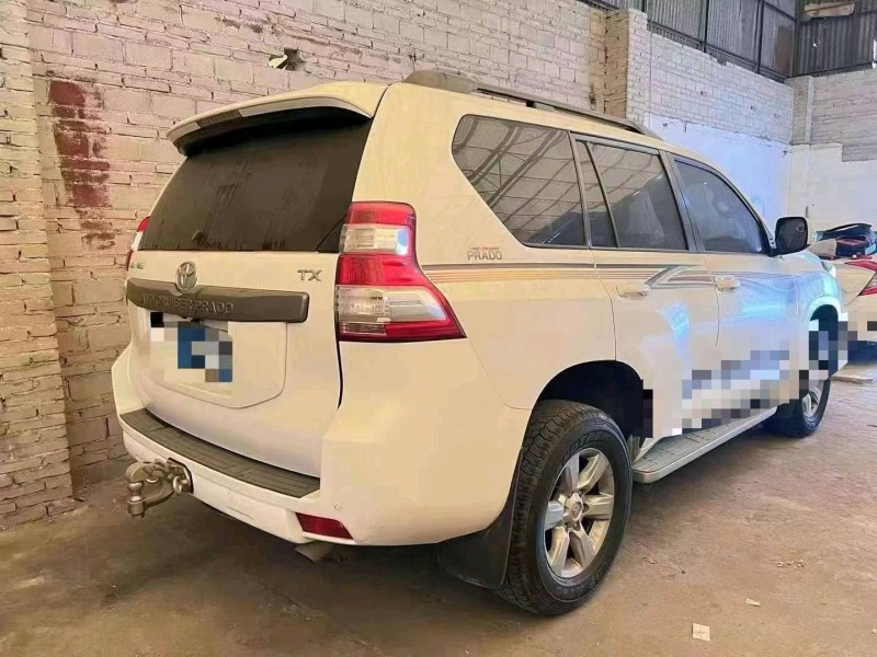 青岛15年丰田普拉多4
