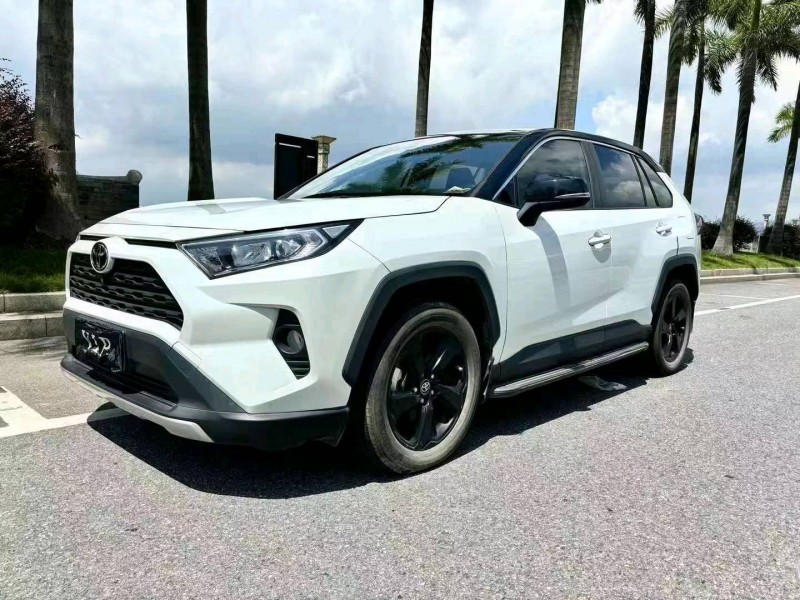 徐州22年丰田RAV4荣放2