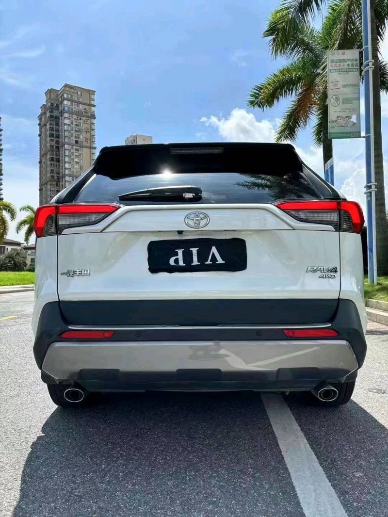 徐州22年丰田RAV4荣放9