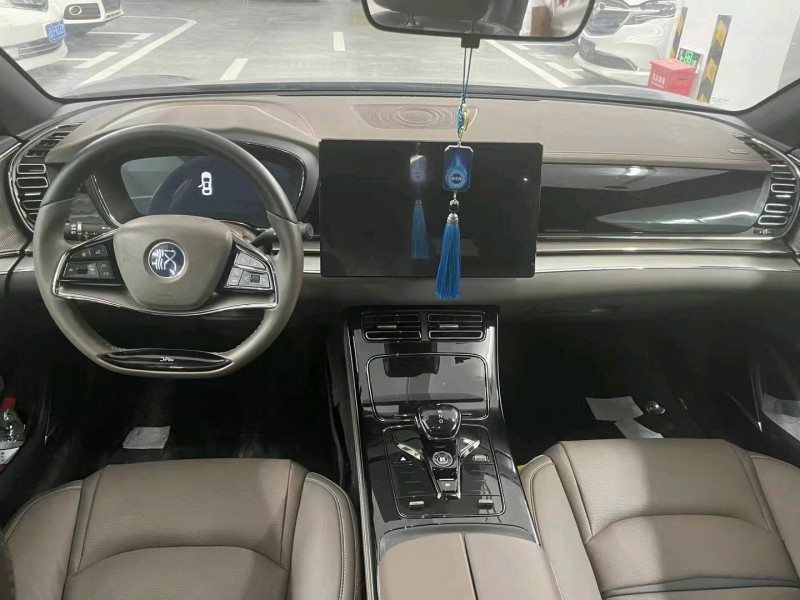 广州22年比亚迪汉2