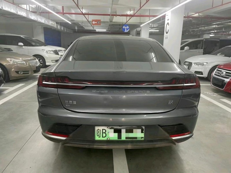 广州22年比亚迪汉3