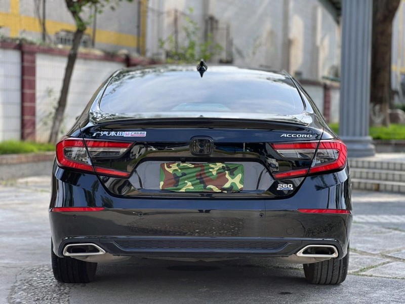 东莞23年本田雅阁9