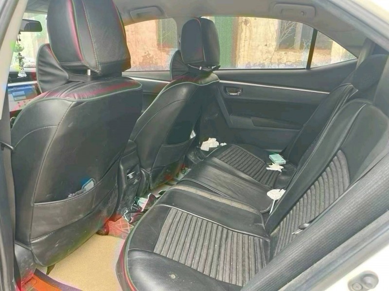 郑州18年丰田卡罗拉5