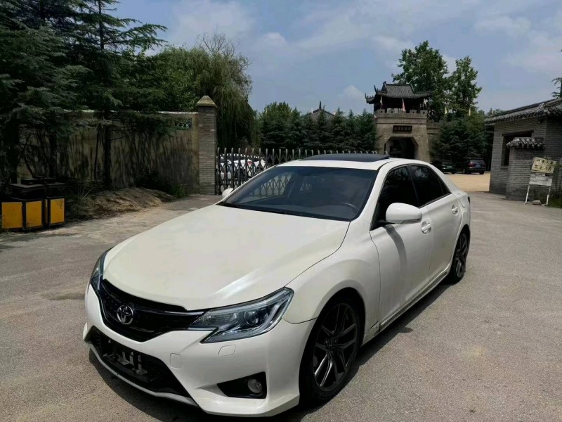 保定14年丰田锐志1