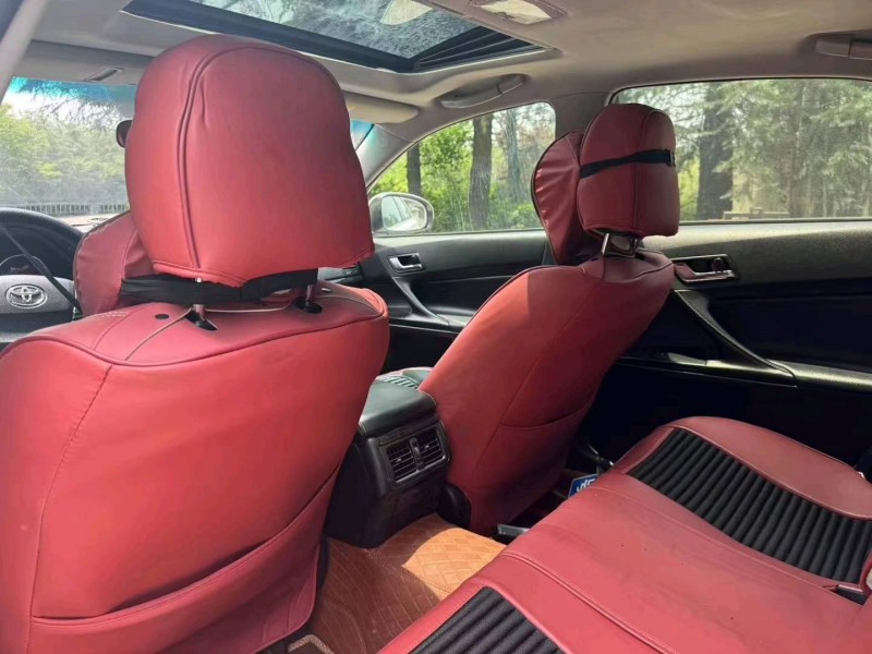 保定14年丰田锐志4