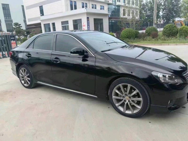 保定13年丰田锐志4