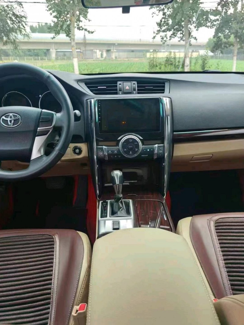 保定13年丰田锐志6