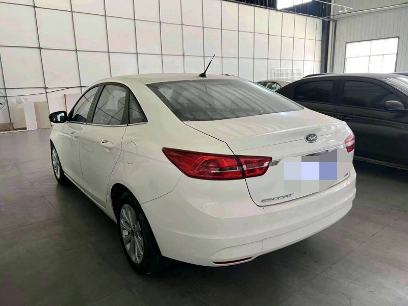 菏泽17年福特福睿斯3