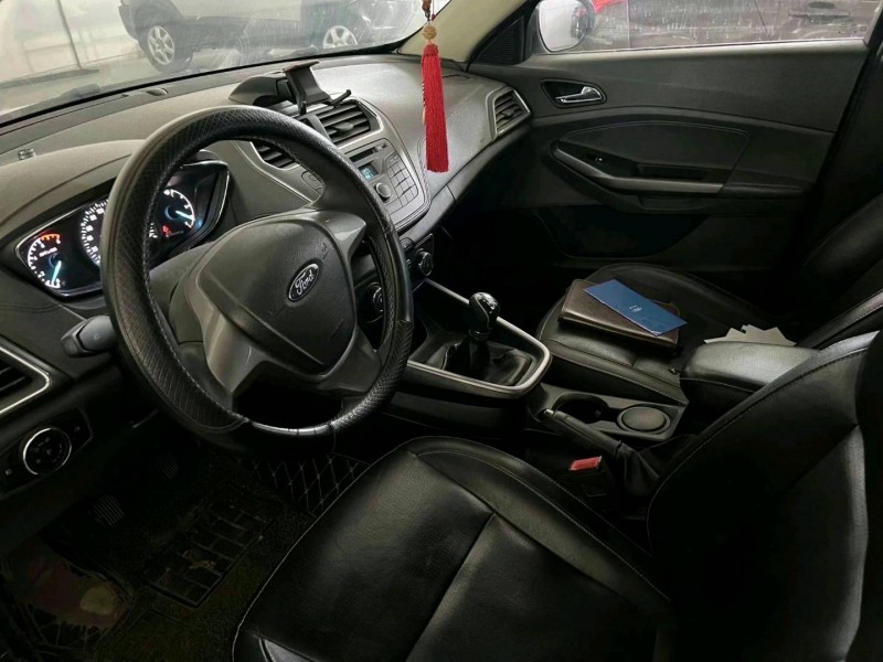 菏泽17年福特福睿斯6