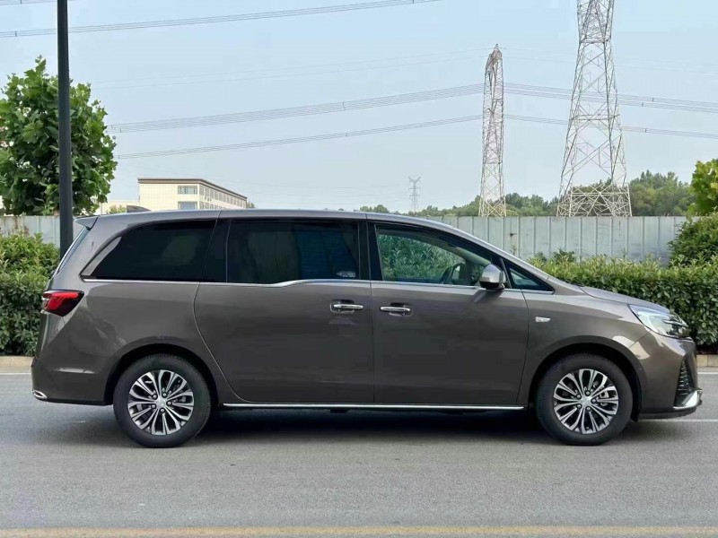 济宁24年别克GL83