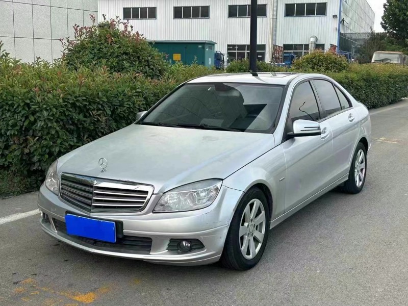 济宁10年奔驰C2