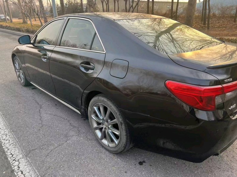 潍坊14年丰田锐志7