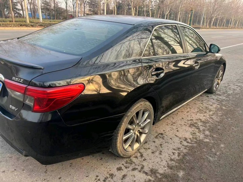 潍坊14年丰田锐志8