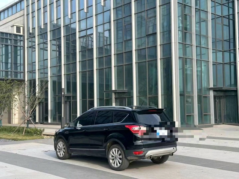 青岛18年福特翼虎7