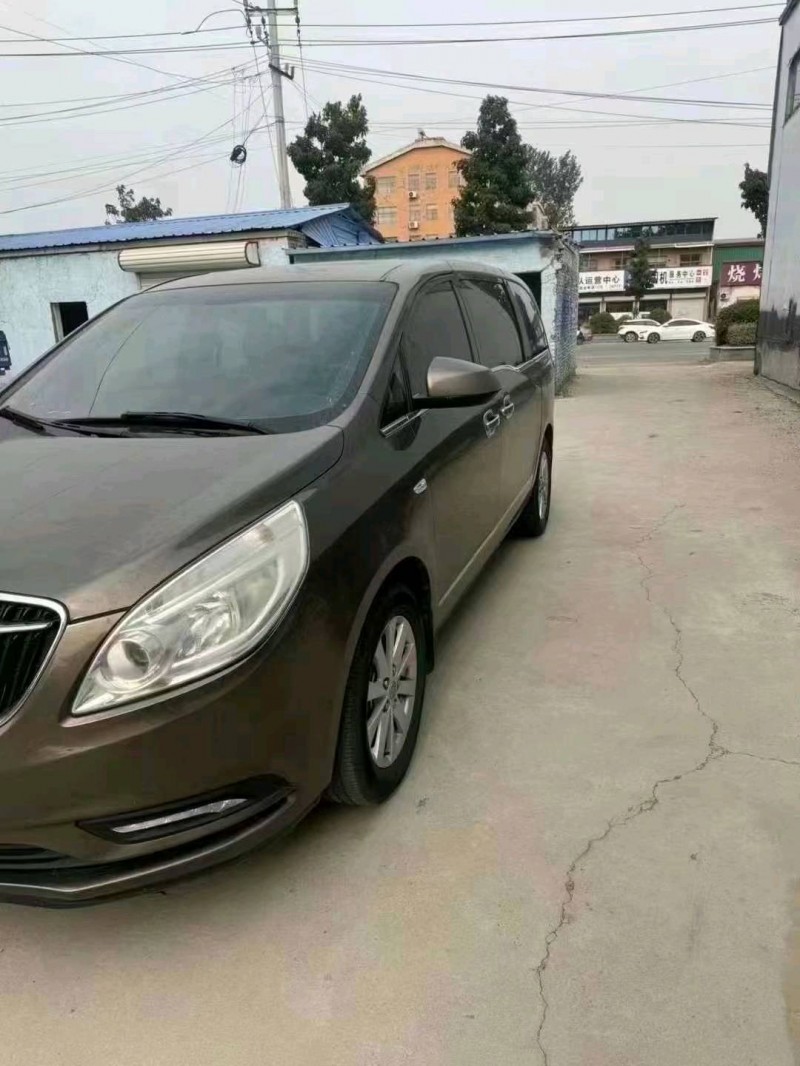 菏泽17年别克GL83