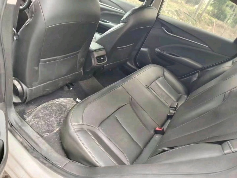 菏泽18年别克英朗5