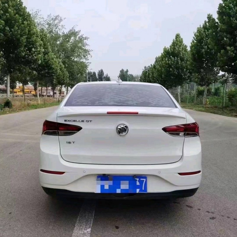 菏泽18年别克英朗8