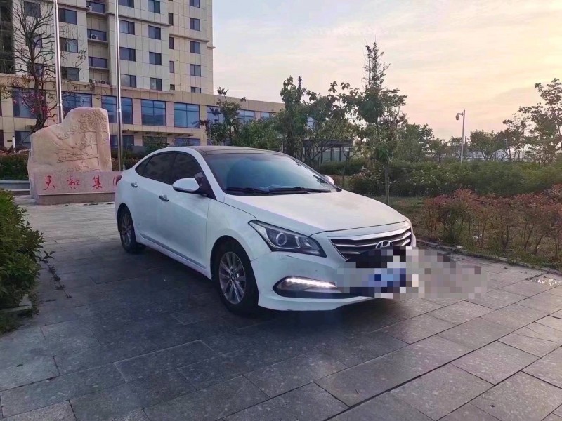 青岛15年现代名图2