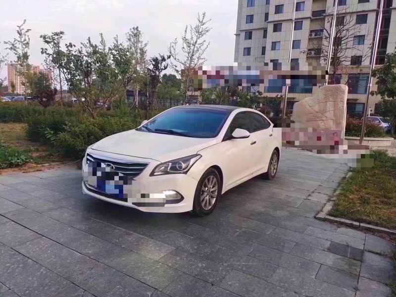 青岛15年现代名图3