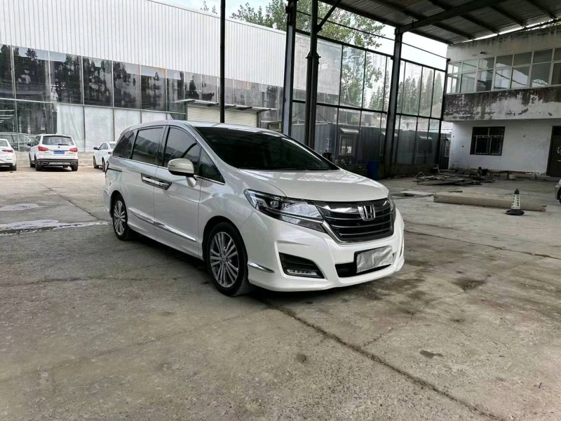 徐州17年本田艾力绅3