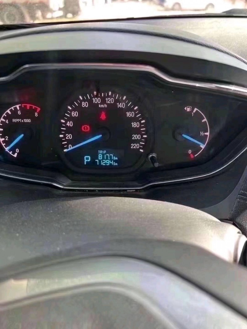 菏泽17年福特福克斯5