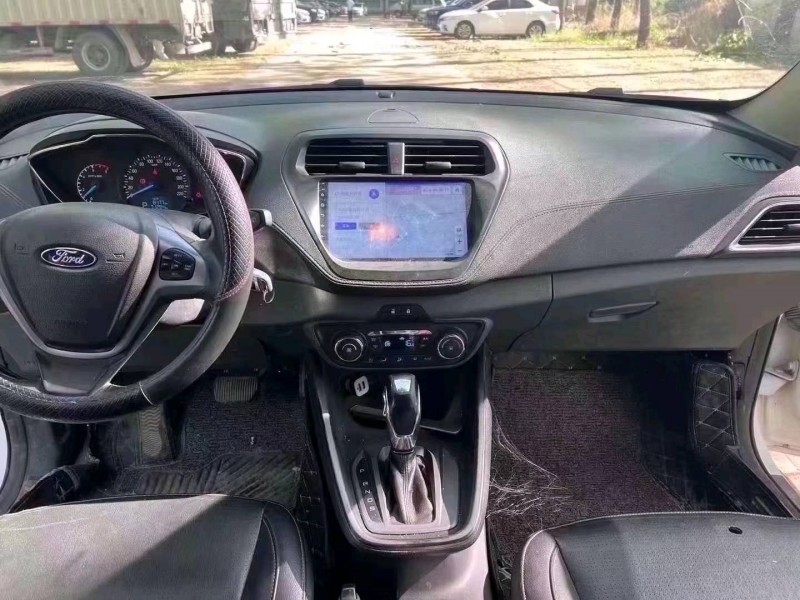 菏泽17年福特福克斯6