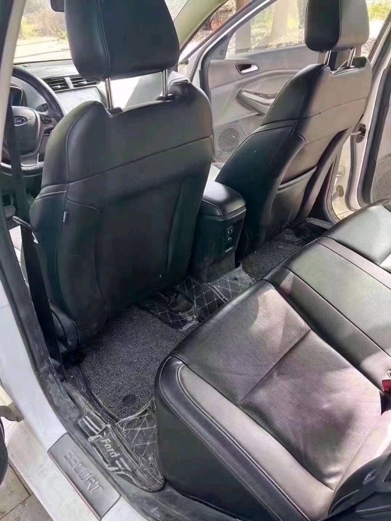 菏泽17年福特福克斯8