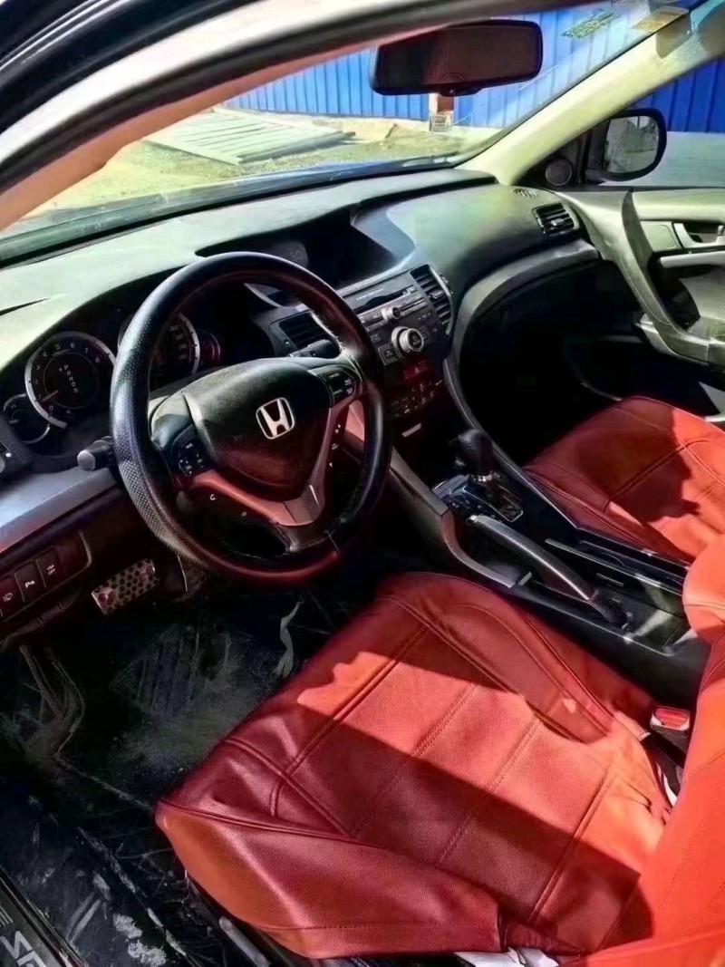 菏泽11年本田思铂睿4