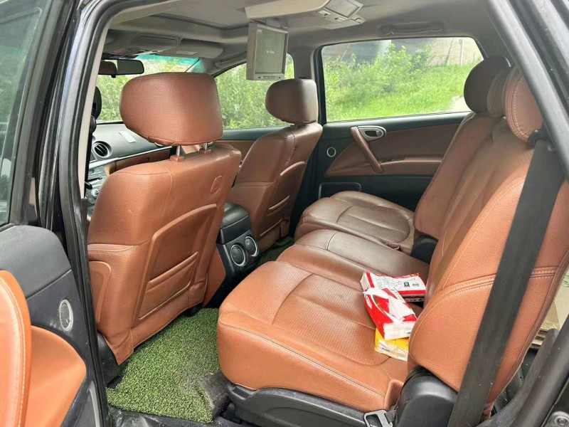 青岛12年纳智捷大7 SUV5