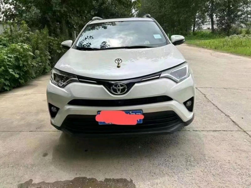馬鞍山19年豐田RAV4榮放1