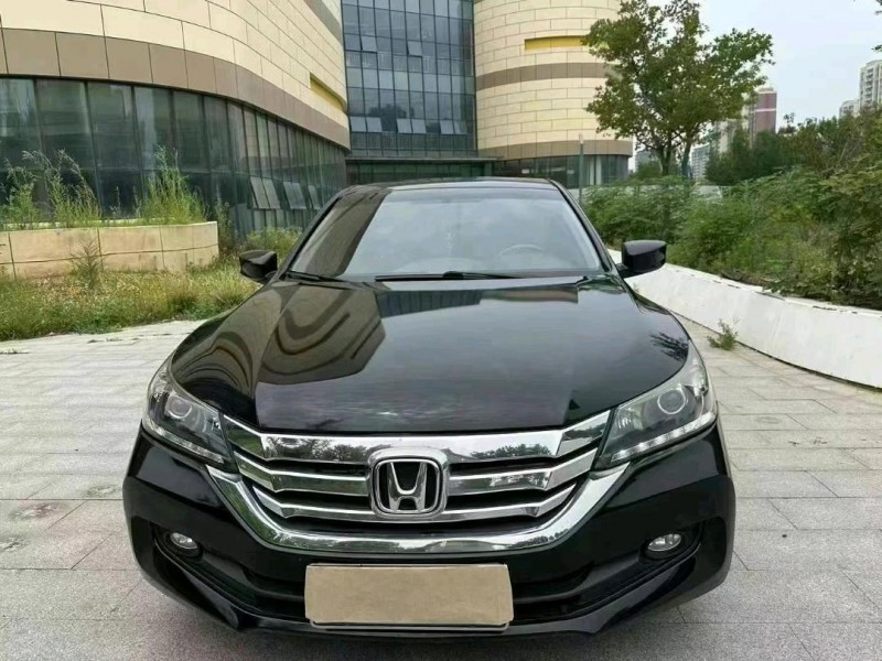 烟台16年本田雅阁1