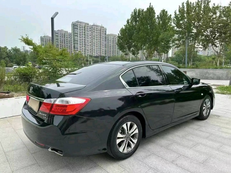 烟台16年本田雅阁3