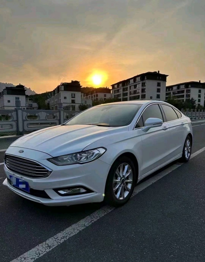 青岛17年福特蒙迪欧3