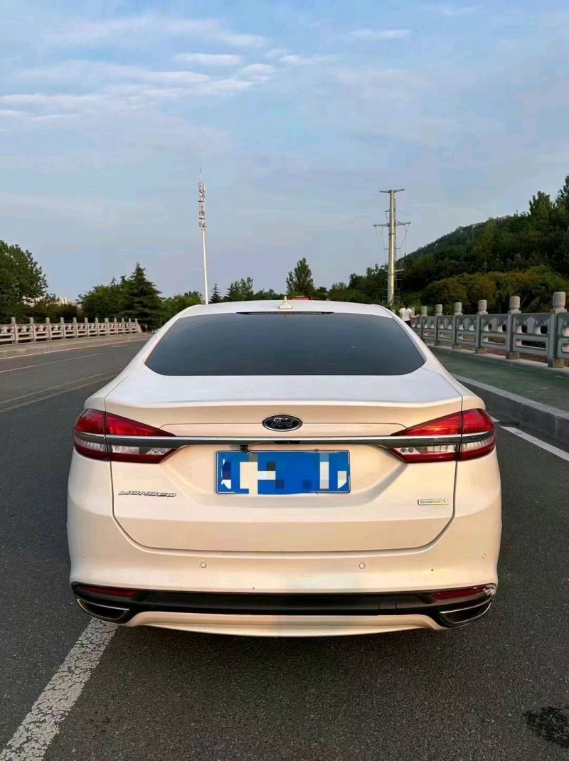 青岛17年福特蒙迪欧4