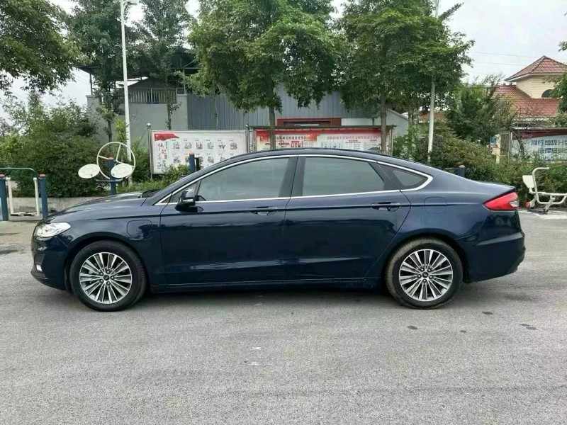 成都20年福特蒙迪欧5