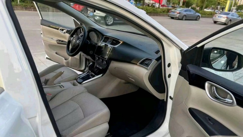 湛江16年日產軒逸8