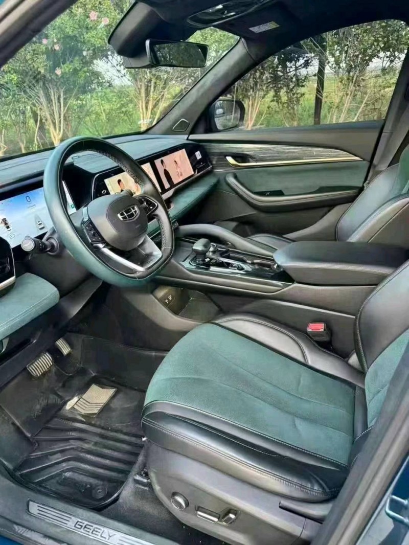 潍坊22年吉利星越4