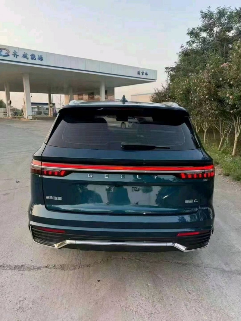 潍坊22年吉利星越9