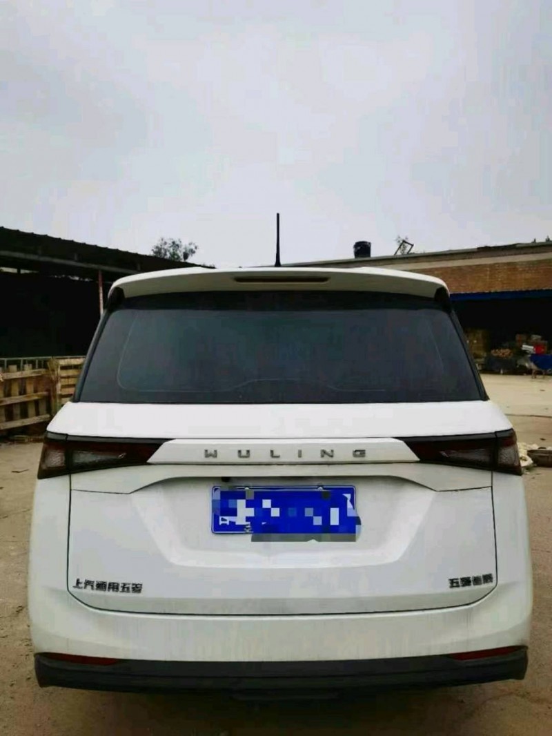 鶴壁23年五菱汽車佳辰7