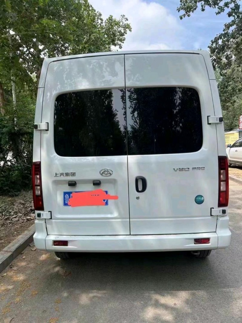 济宁24年大通V805