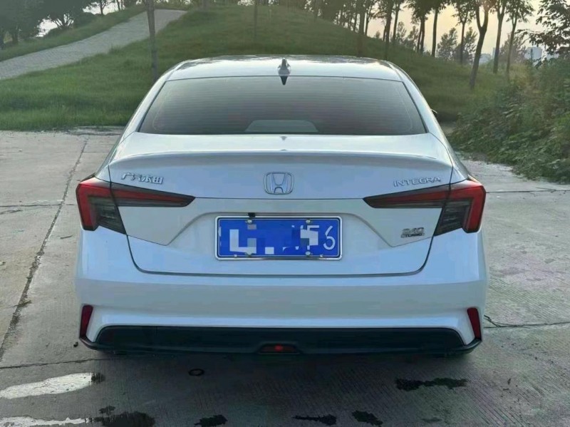 济宁23年本田思域4