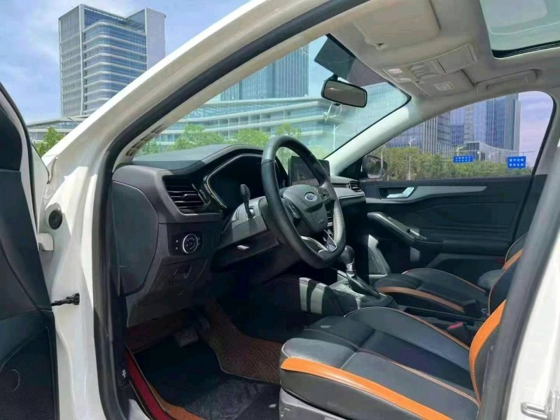 苏州22年福特福克斯6