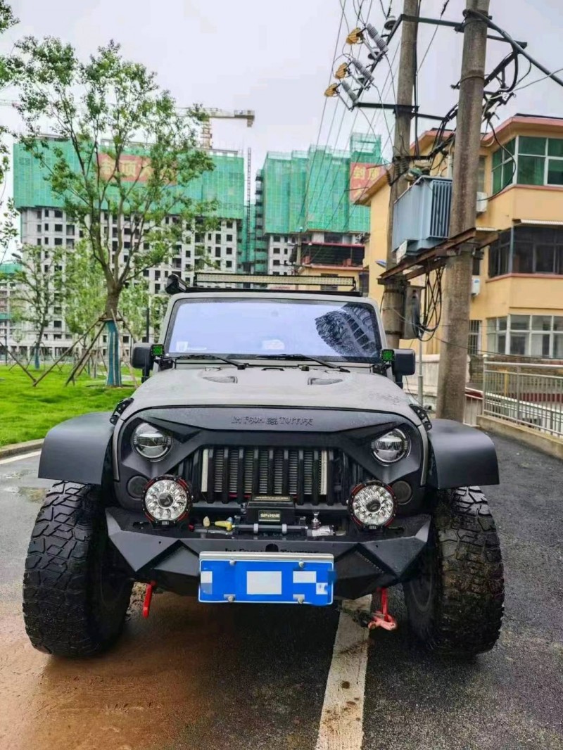東營14年Jeep牧馬人1