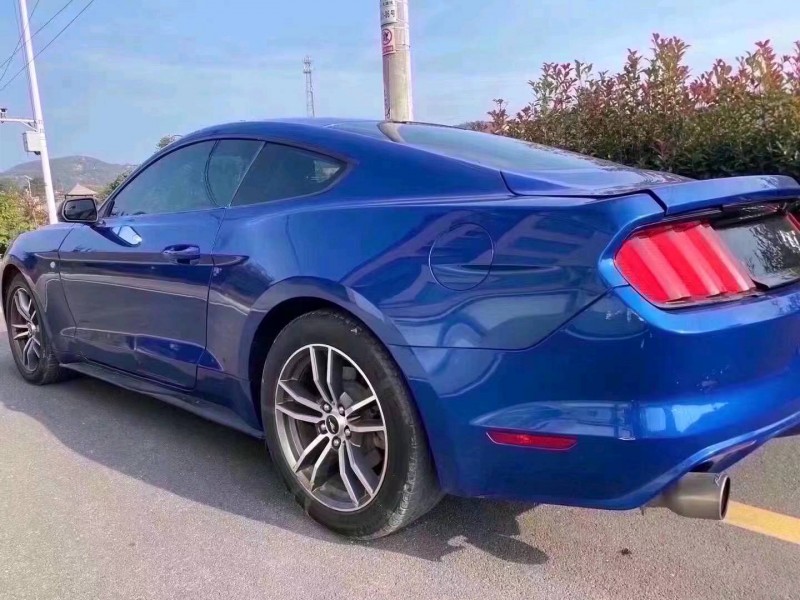 青岛17年福特野马7