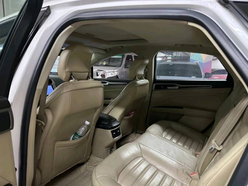 重庆15年福特蒙迪欧4