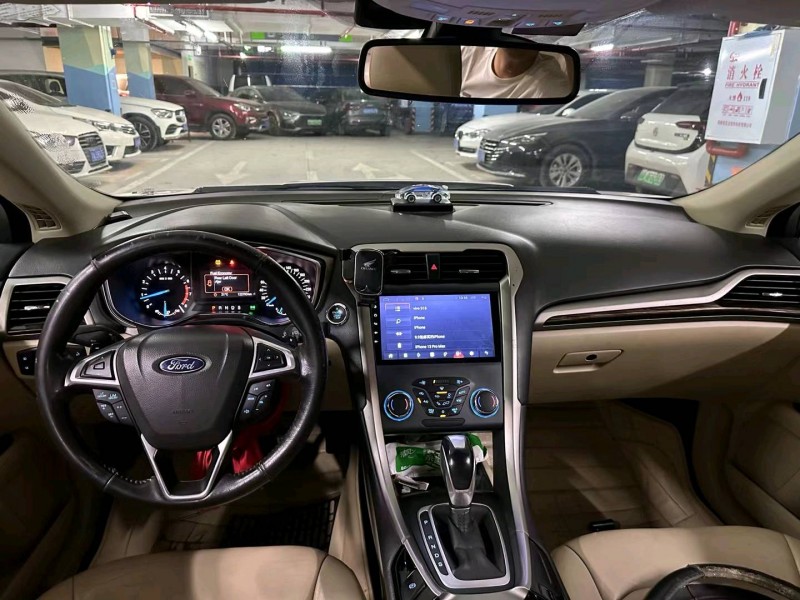 重庆15年福特蒙迪欧5