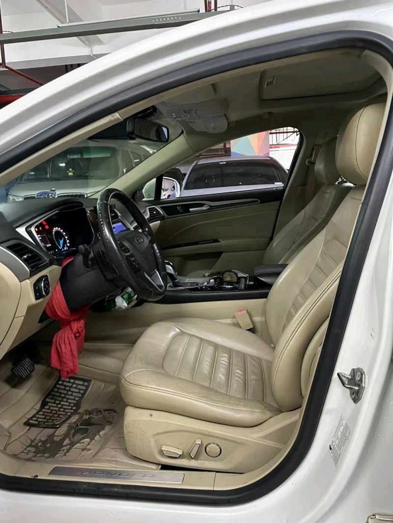 重庆15年福特蒙迪欧6